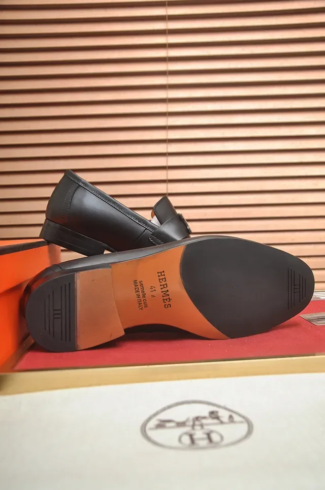 Hermès Oran Mocassins de Couro Preto com Fivela H 3