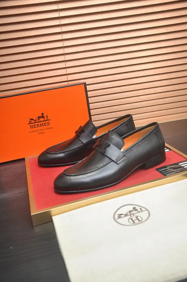 Hermès Oran Mocassins de Couro Preto com Fivela H 4