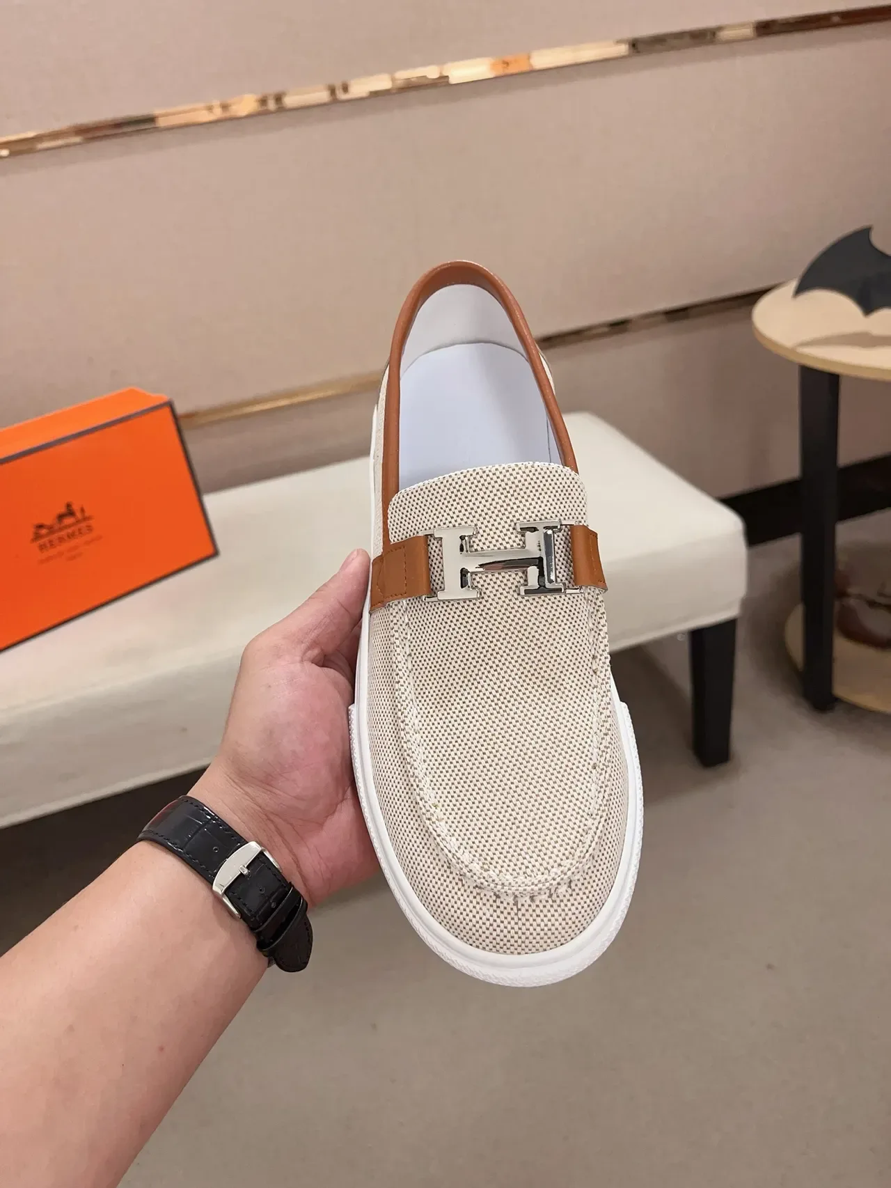 Hermès Oran Loafer Beige et Tan Tissu Tissé Loafers 5