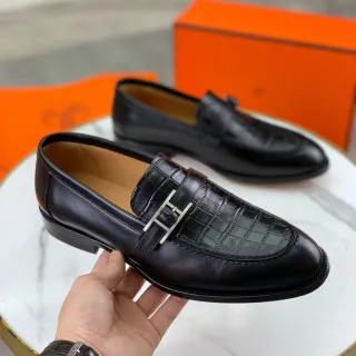 Hermès Oran Loafer Zapatos Mocasín de Cuero Negro con Embossado de Cocodrilo