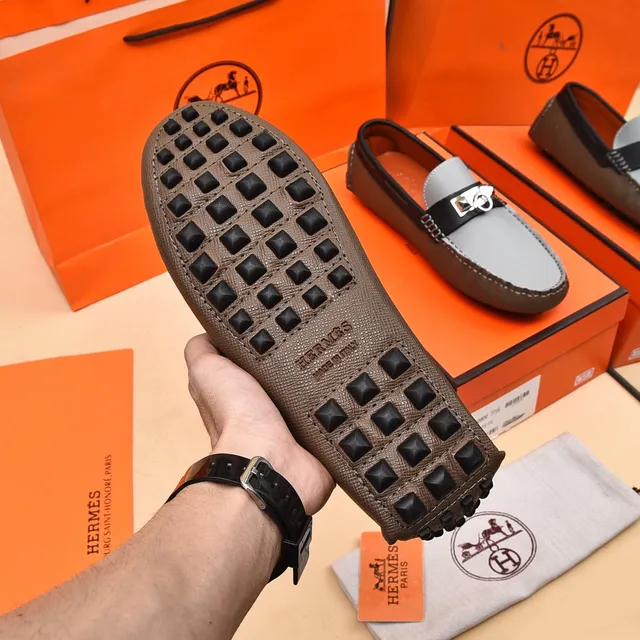 Hermès Oran Loafer Gray and Black Leather Slip-On Loafers 4