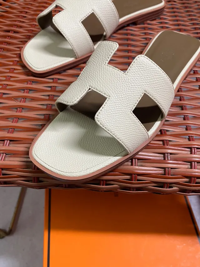 Hermès Oran Off-White H-Strap Flat Slippers 2
