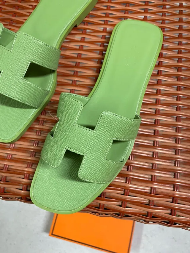 Hermès Oran Slide Lime Green Leather Slippers 4