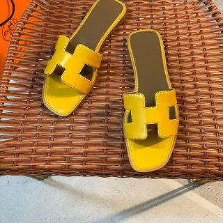 Hermès Oran Slide Yellow Leather Slippers