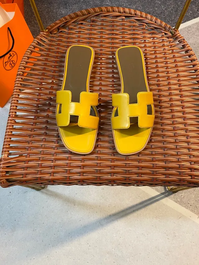 Hermès Oran Slide Yellow Leather Slippers 3