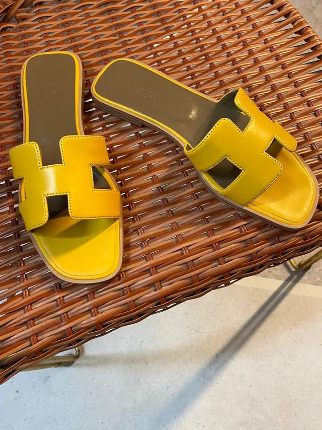 Hermès Oran Slide Yellow Leather Slippers 4