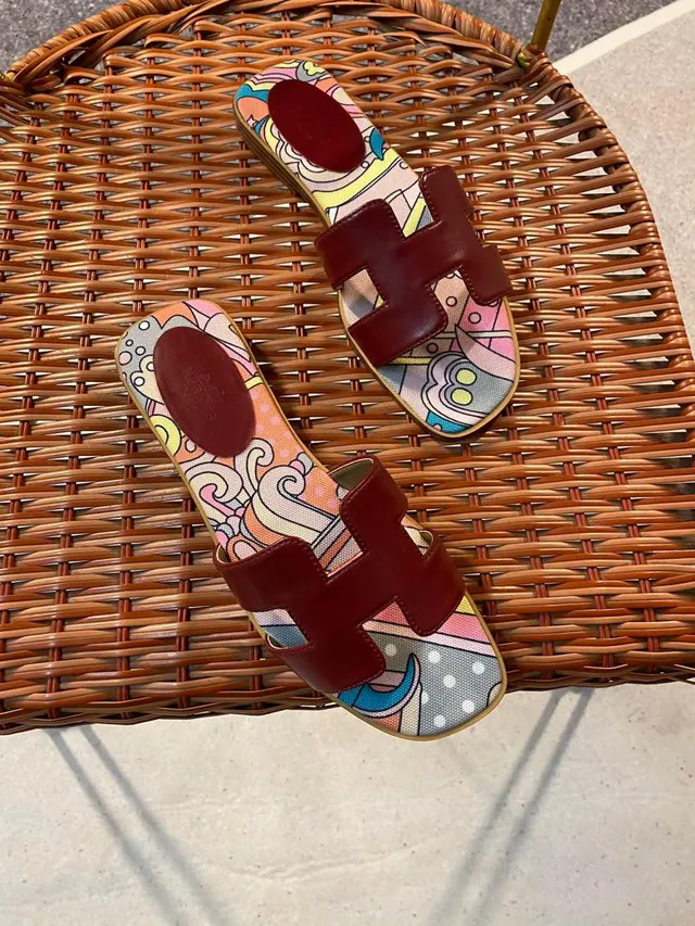 Hermès Oran Slides Burgundy Multicolor Printed Canvas Slippers 5