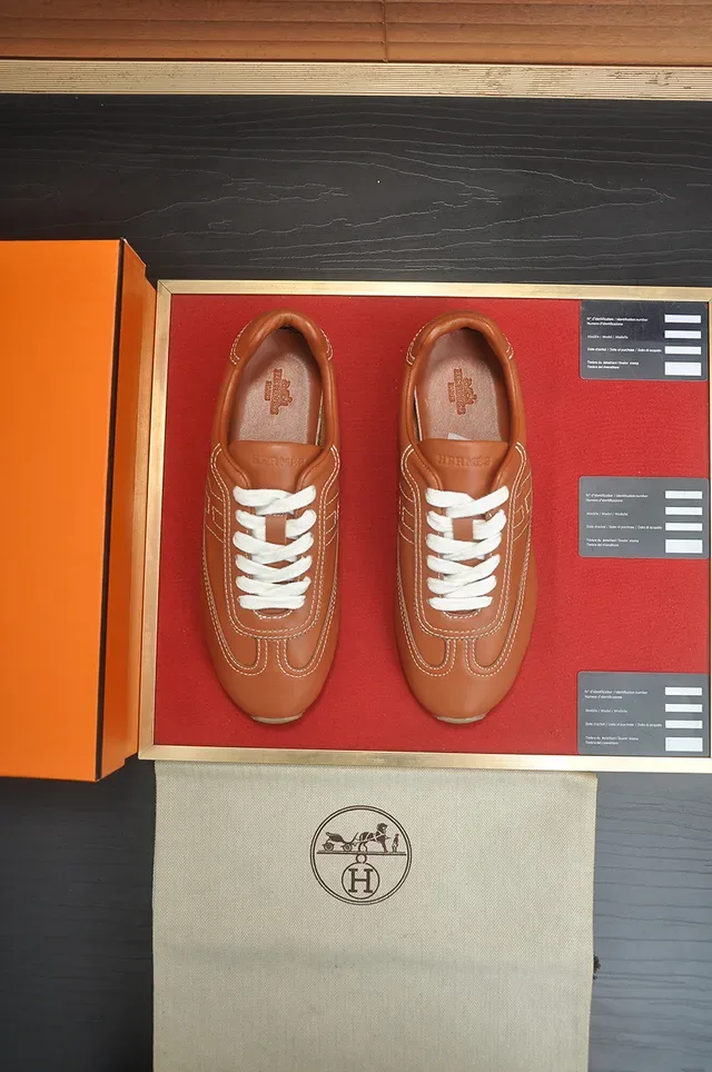 Hermès Oran Sneaker Tan Leather White Lace Lifestyle Sneaker 5