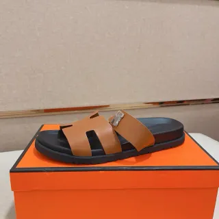 Hermès Oran Tan Leather H-Clasp Casual Sandals