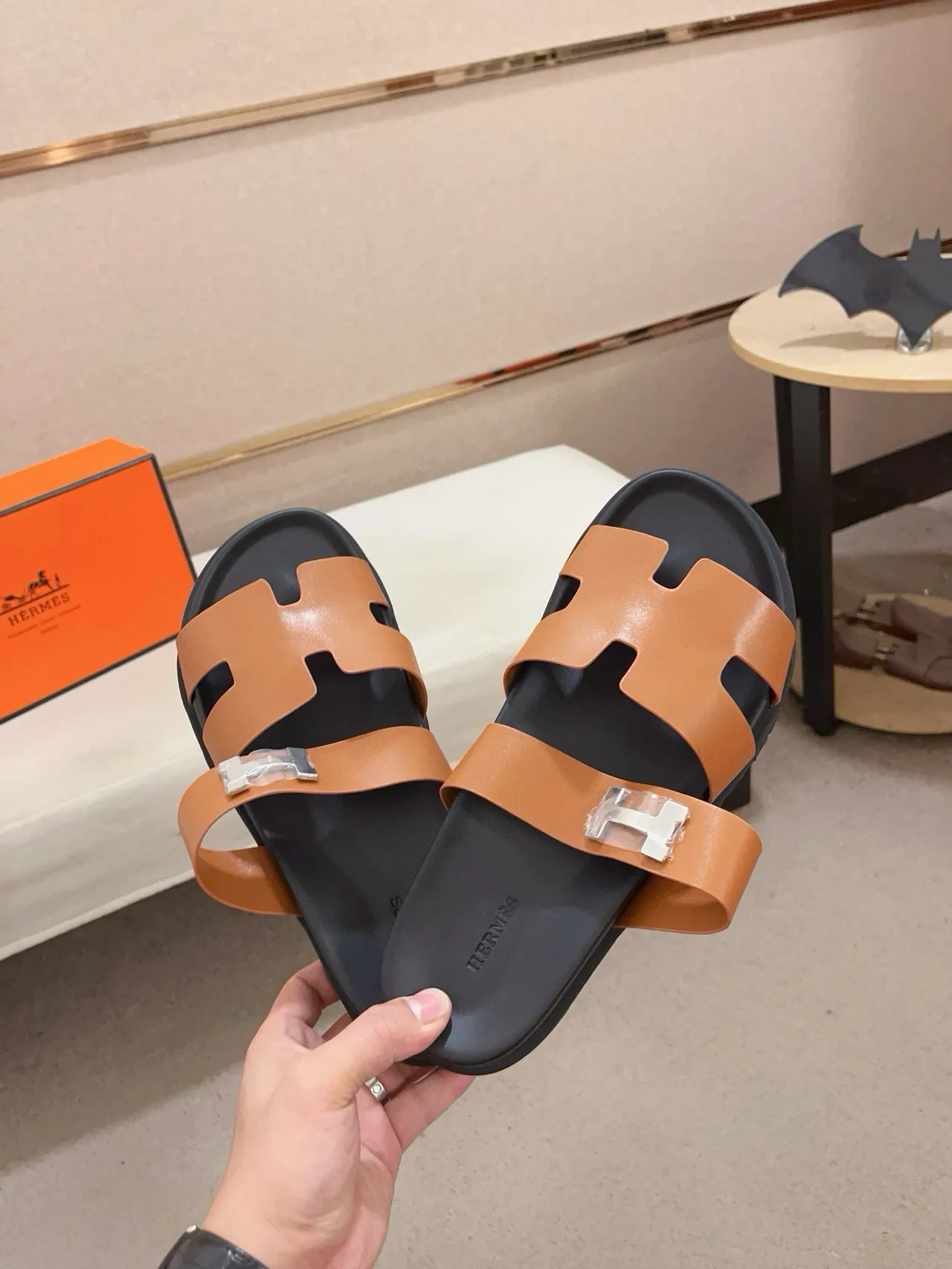 Hermès Oran Tan Leather H-Clasp Casual Sandals 5