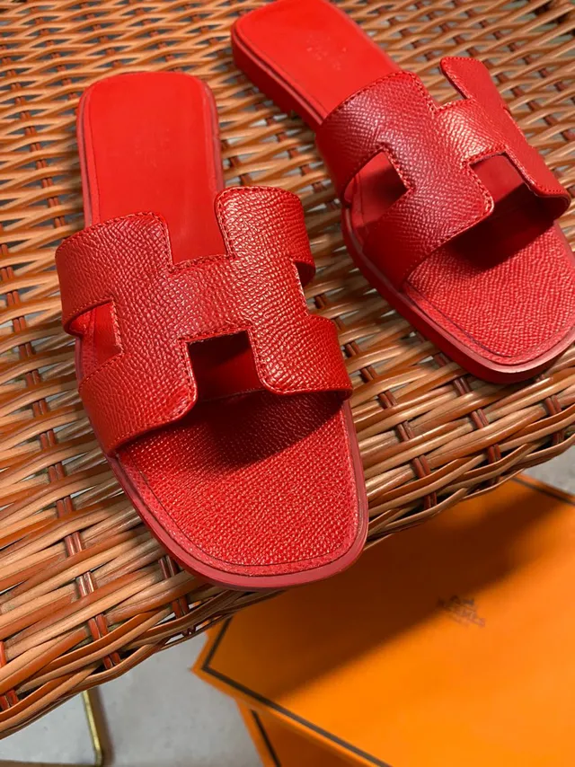 Hermès Red H-Shaped Strap Textured Leather Slippers 2
