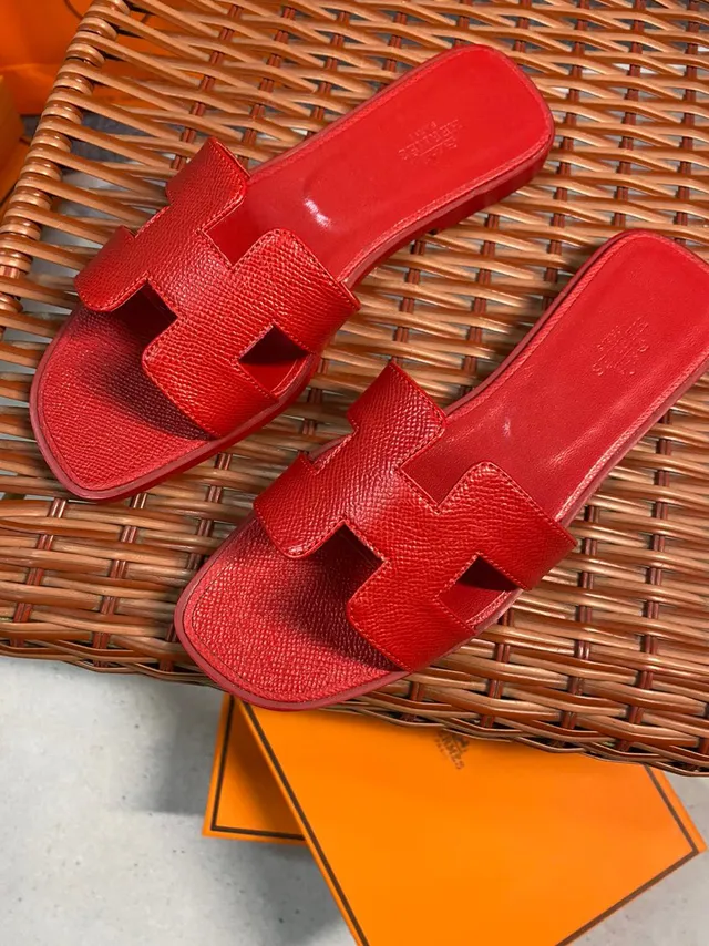 Hermès Red H-Shaped Strap Textured Leather Slippers 5