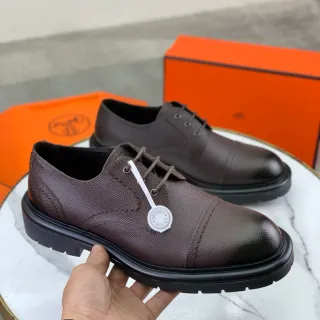 Hermès Sellier Brown Black Cap-Toe Textured Leather Oxford Shoes