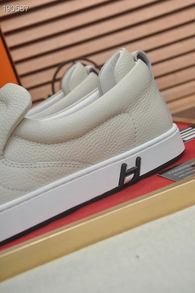 Hermès Slip-On Pebbled Leather Off-White Casual Shoes 3