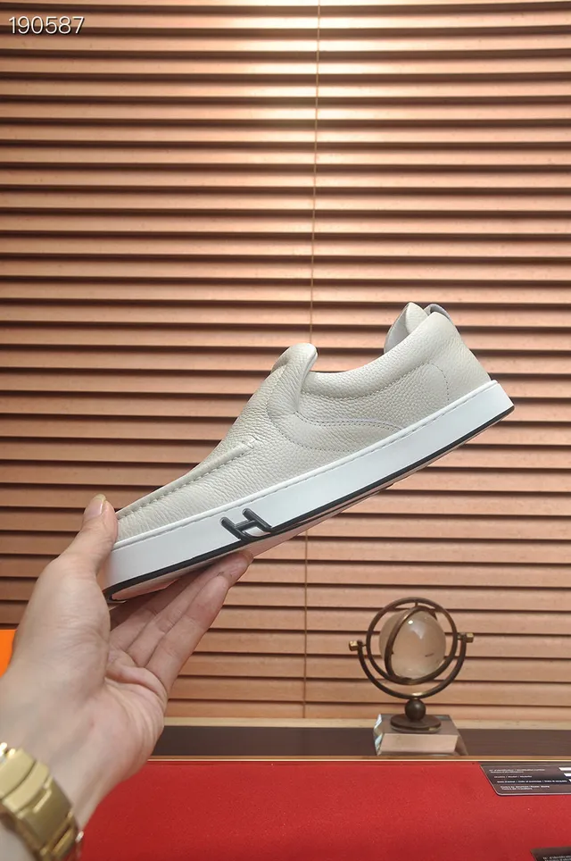 Hermès Slip-On Pebbled Leather Off-White Casual Shoes 7