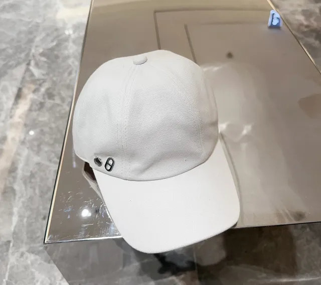 Hermès White Canvas Snap-Back Baseball Cap 2