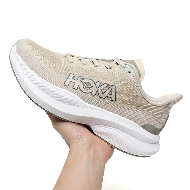 Hoka Mach 6 Beige and White أحذية الجري 5