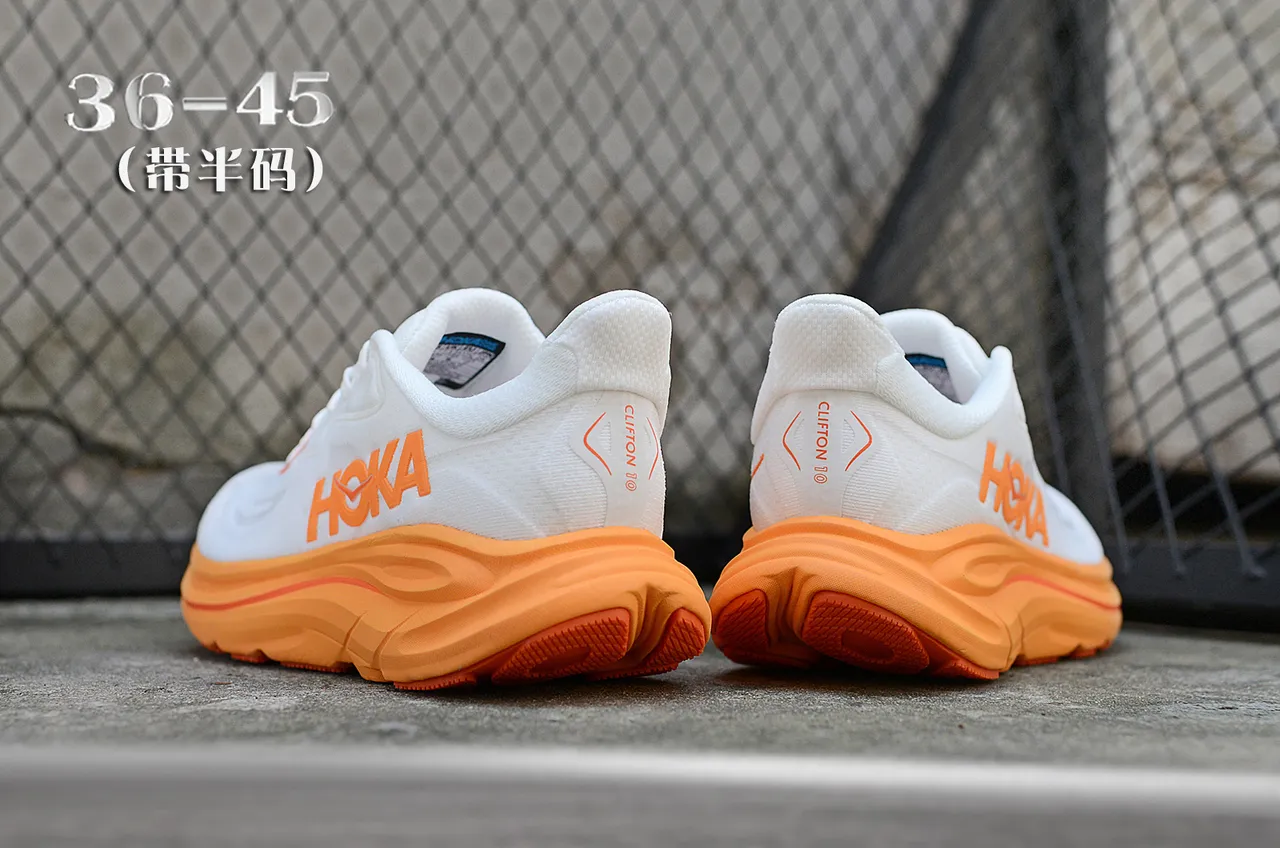 Hoka Blanc Orange Semelle Maximaliste Rembourrée Haut en Maille Conçu Chaussures de course 6
