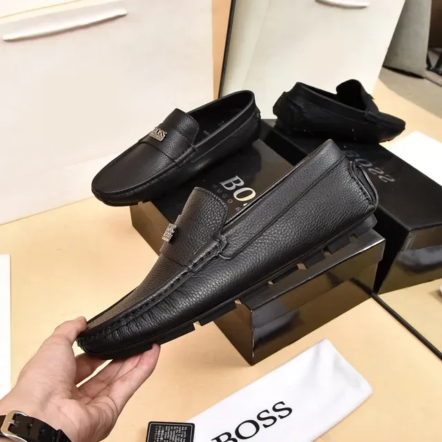 Hugo Boss Black Pebbled Leather Penny Strap Loafer 7