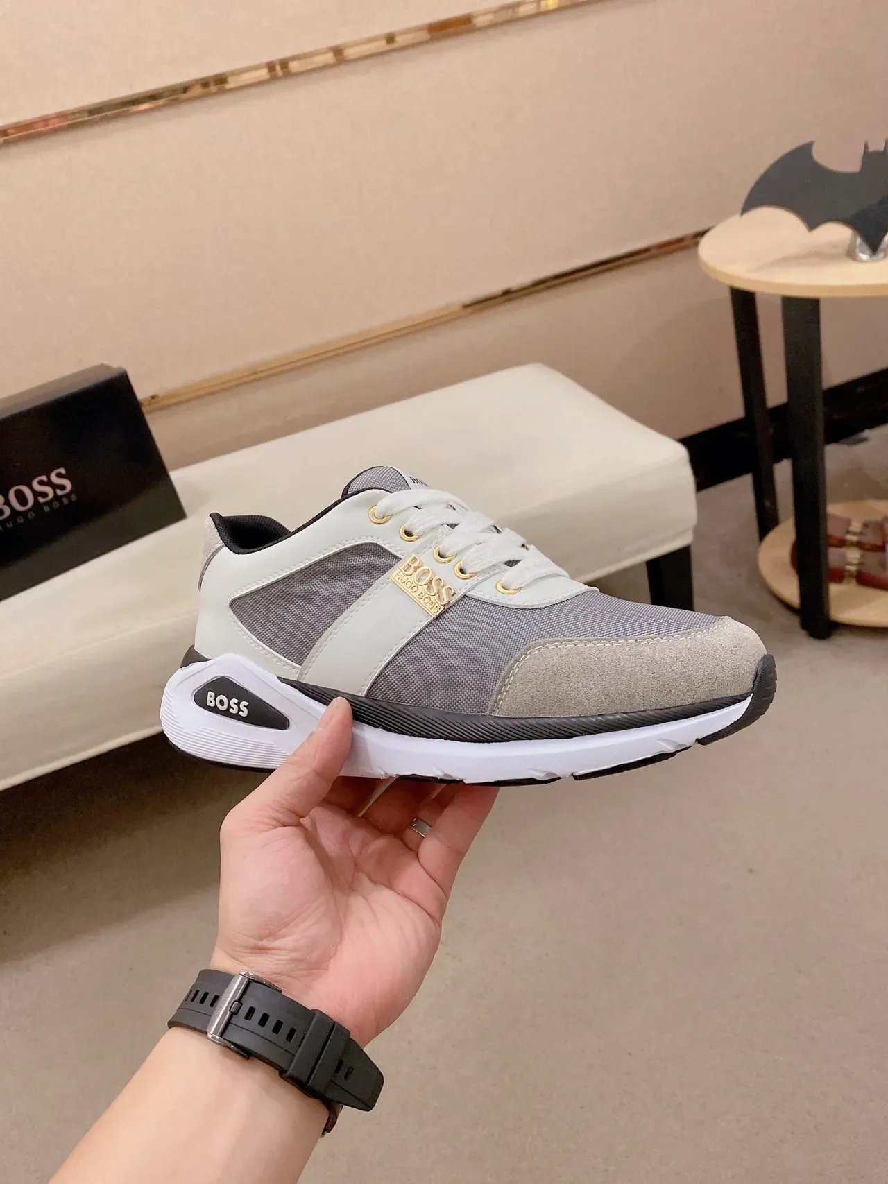 Hugo Boss Gray White Mixed-Material Upper Gold-Tone Hardware Sneakers 4