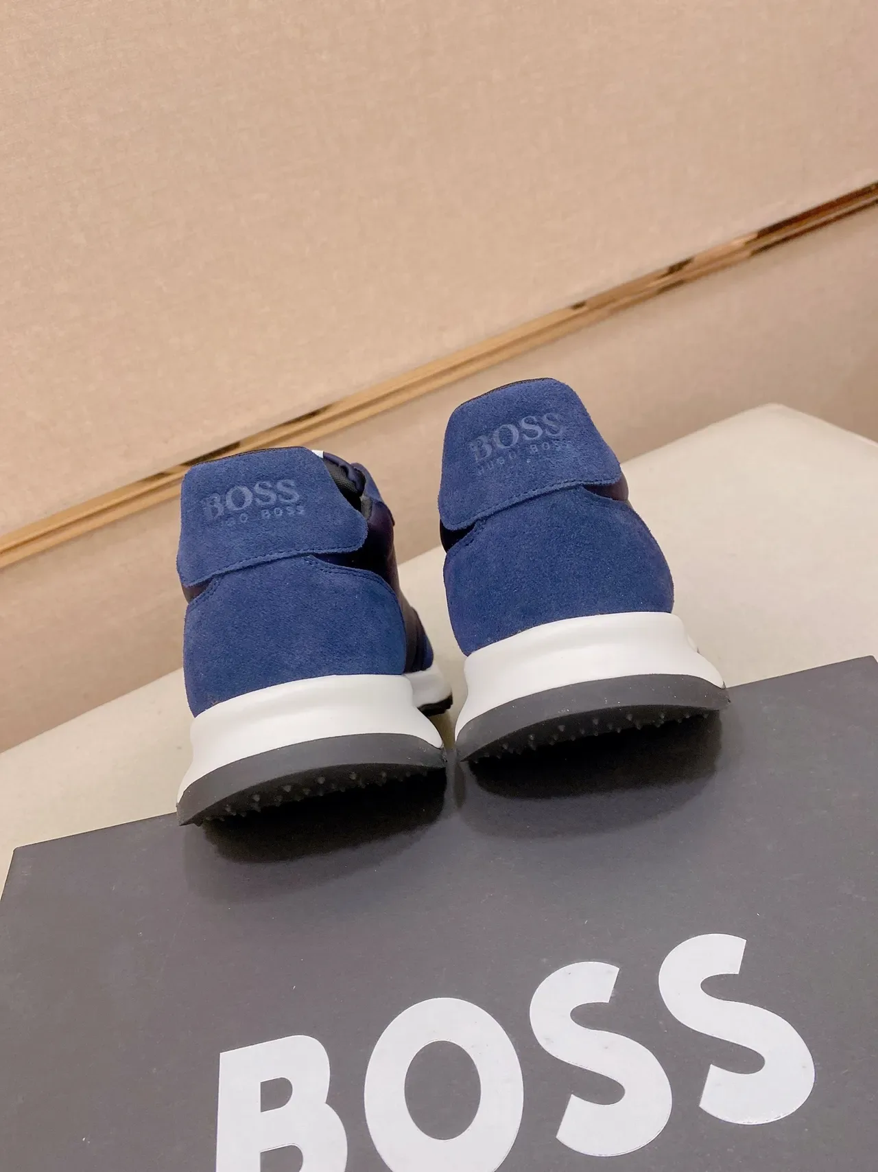Hugo Boss Chaussure Lifestyle Daim et Synthétique Bleu Marine 2