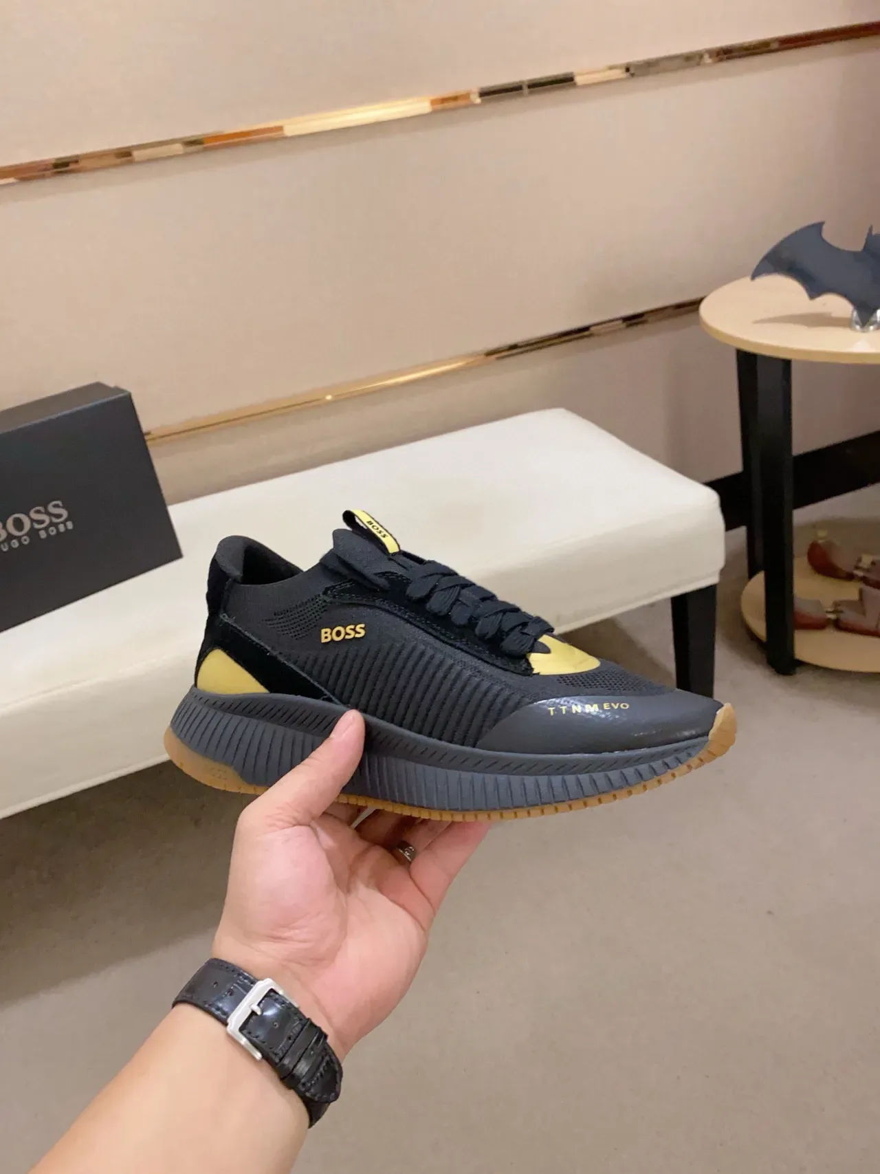Hugo Boss TTNM Evo Preto e Dourado Lifestyle Sneakers 5