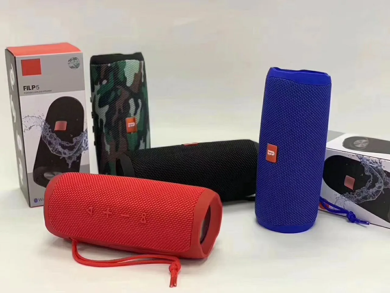 JBL Charge Black Red Cylindrical Fabric-Grille Portable Speaker 6