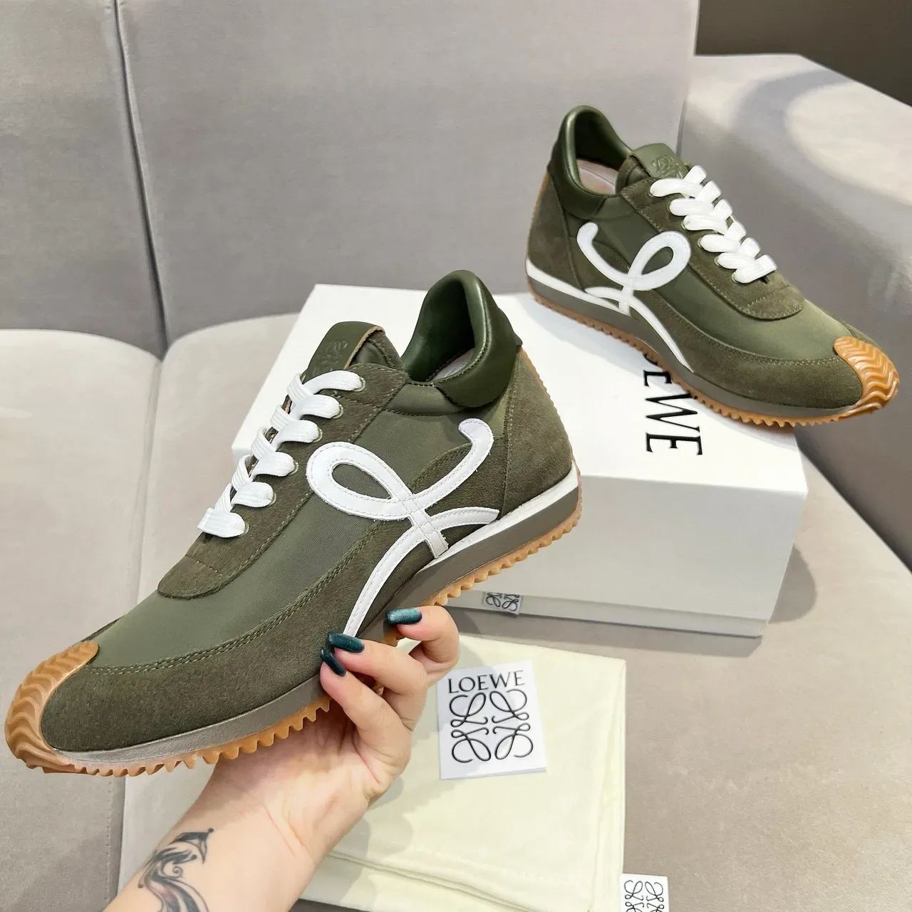 Loewe Flow Runner Vert Olive Blanc Anagram Lifestyle Sneakers 3