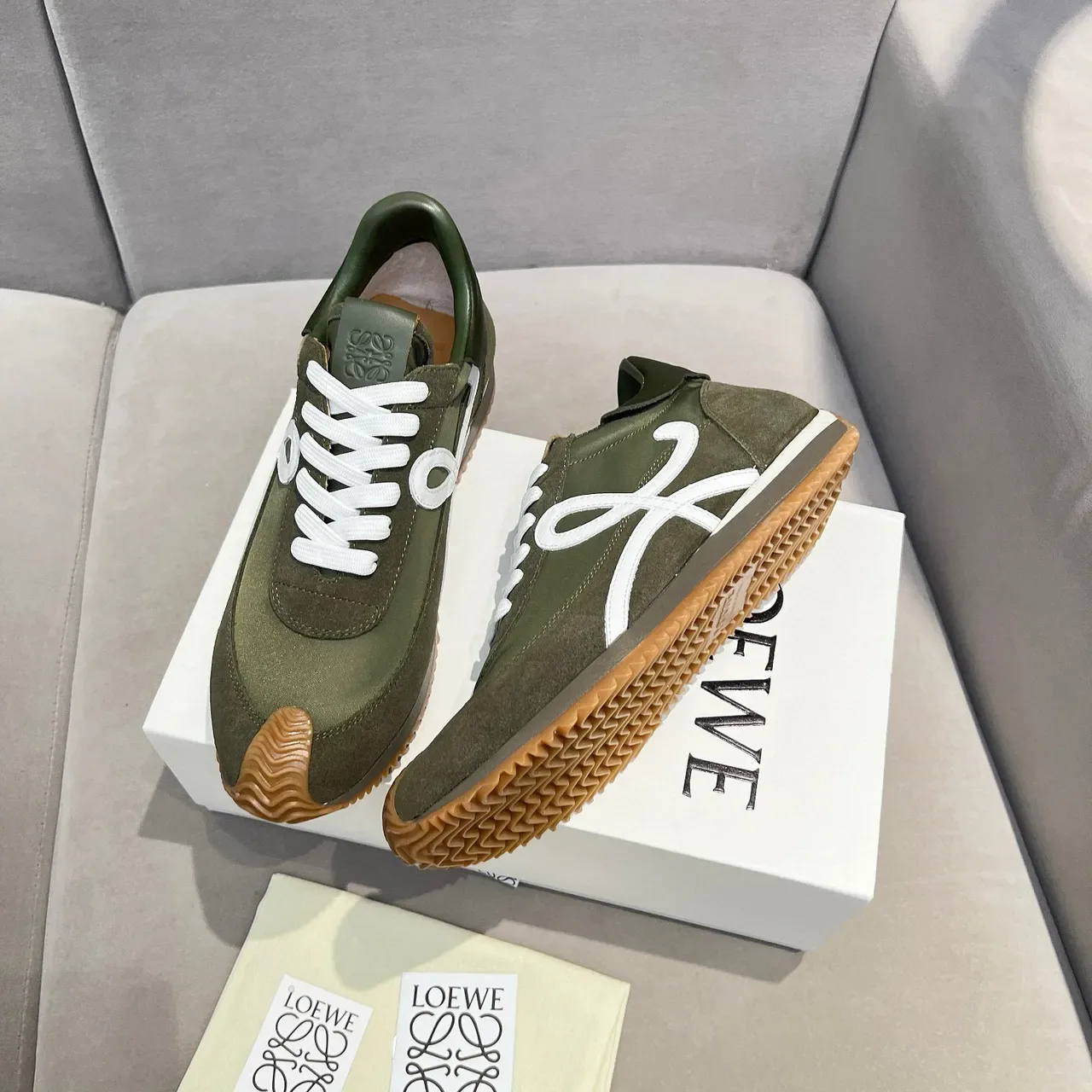 Loewe Flow Runner Vert Olive Blanc Anagram Lifestyle Sneakers 8