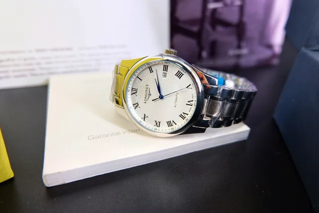 Longines White Silver Round Stainless Steel Case Textured Dial Mechanical Watch 3