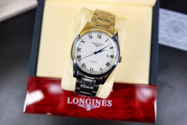 Longines White Silver Round Stainless Steel Case Textured Dial Mechanical Watch 7