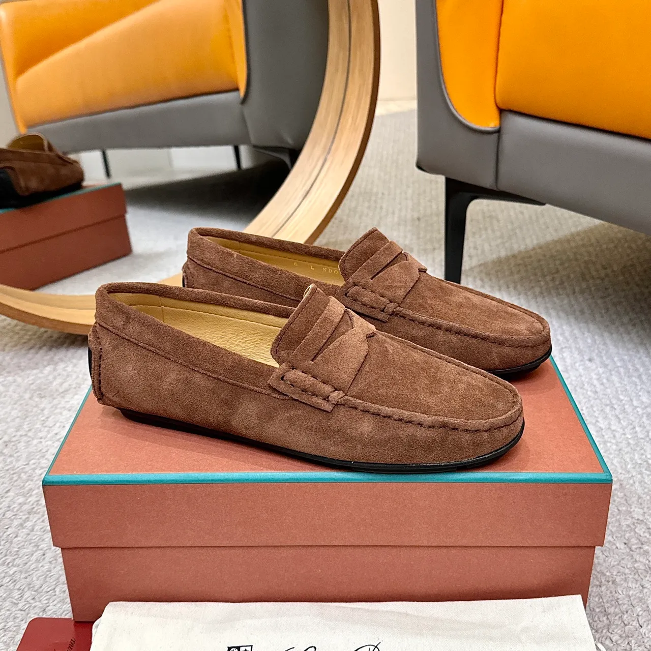 Loro Piana LP Dots Walk Mocassins marron en daim 4