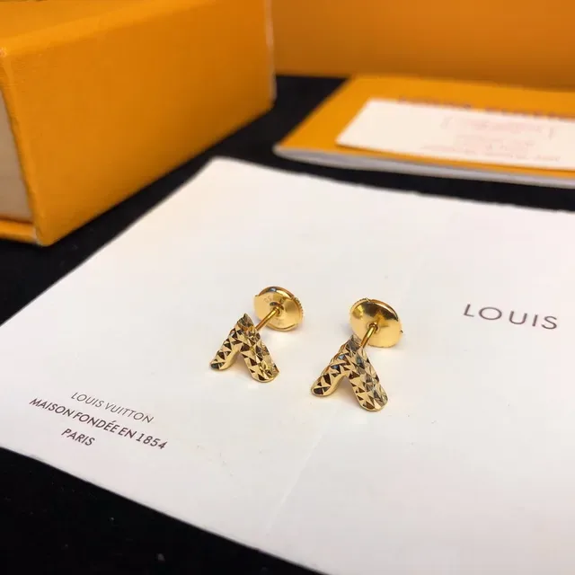 Louis Vuitton Alphabet V Motif Gold-Tone Faceted Stud Earrings 4