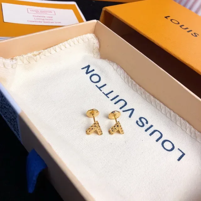 Louis Vuitton Alphabet V Motif Gold-Tone Faceted Stud Earrings 7