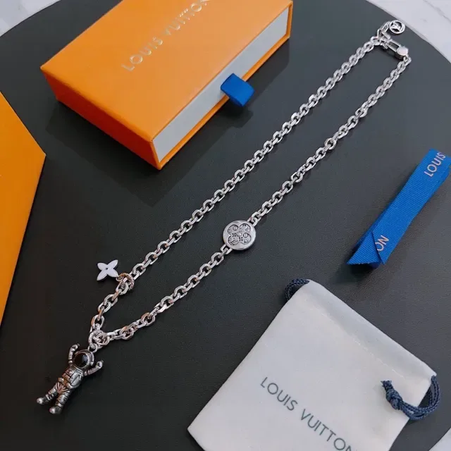 Louis Vuitton Astronaut and Flower Charm Silver-Tone Necklace 8