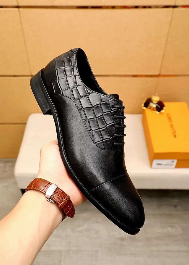 Louis Vuitton Chaussures Oxford Noir Or Cap-Toe Croc-Embossed Quarters 5