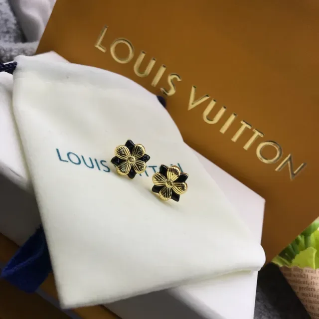 Louis Vuitton Black Gold Flower-Shaped Enamel-and-Metal Earrings 6