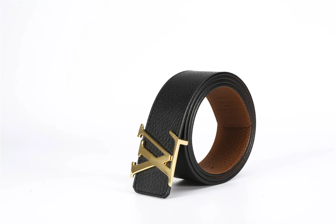 Louis Vuitton ceinture en cuir boucle monogram pebbled noir et or 5