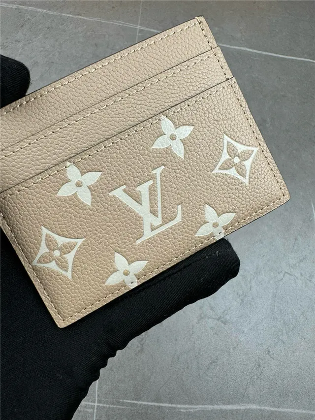 Louis Vuitton Black Gold Textured Taurillon Leather Monogram And Floral Motif Print Card Holder 10