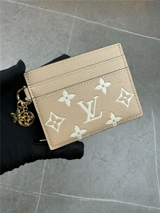 Louis Vuitton Black Gold Textured Taurillon Leather Monogram And Floral Motif Print Card Holder 14
