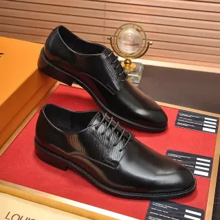Louis Vuitton Black Patent and Textured Leather Cap-Toe Oxford Shoes