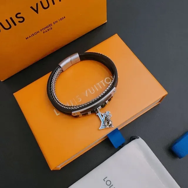 Louis Vuitton Black Silver Multi-Layered Leather-and-Chain Bracelet 6