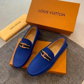 Louis Vuitton Azul Preto Couro Granulado Fivela Metal LV Mocassim