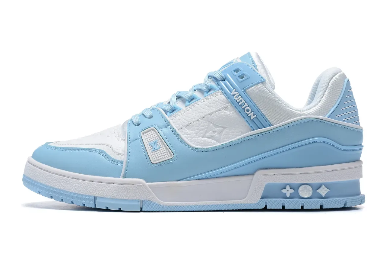 Louis Vuitton Chaussures Lifestyle Bleu Blanc Construction Synthétique et Cuir en Couches Panneau Monogramme Embossé 5