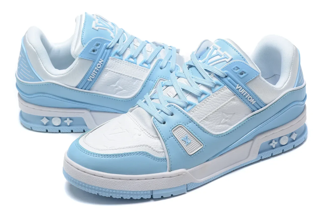Louis Vuitton Chaussures Lifestyle Bleu Blanc Construction Synthétique et Cuir en Couches Panneau Monogramme Embossé 6