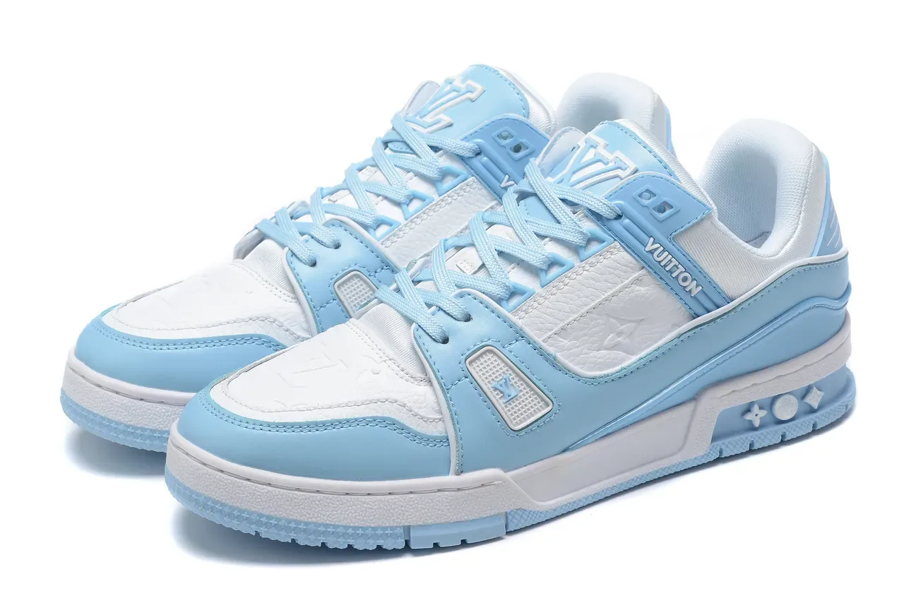 Louis Vuitton Chaussures Lifestyle Bleu Blanc Construction Synthétique et Cuir en Couches Panneau Monogramme Embossé 8