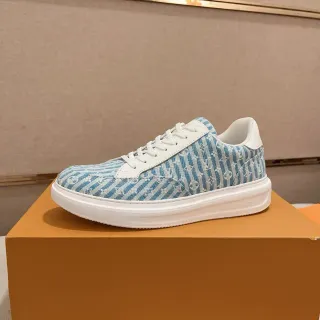 Louis Vuitton Sneakers Lifestyle con Monograma Jacquard de Cuero Superior con Rayas Azules y Blancas