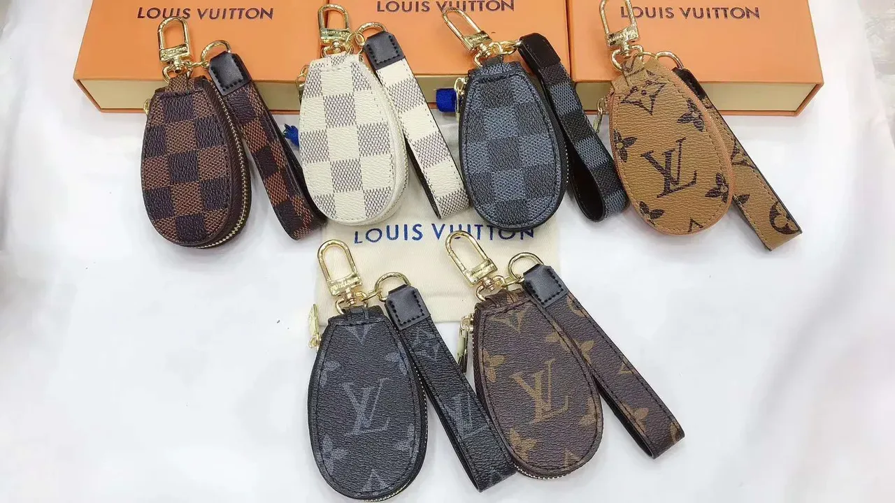 Louis Vuitton Brown Beige Teardrop-Shaped Monogram Canvas Handbag 2