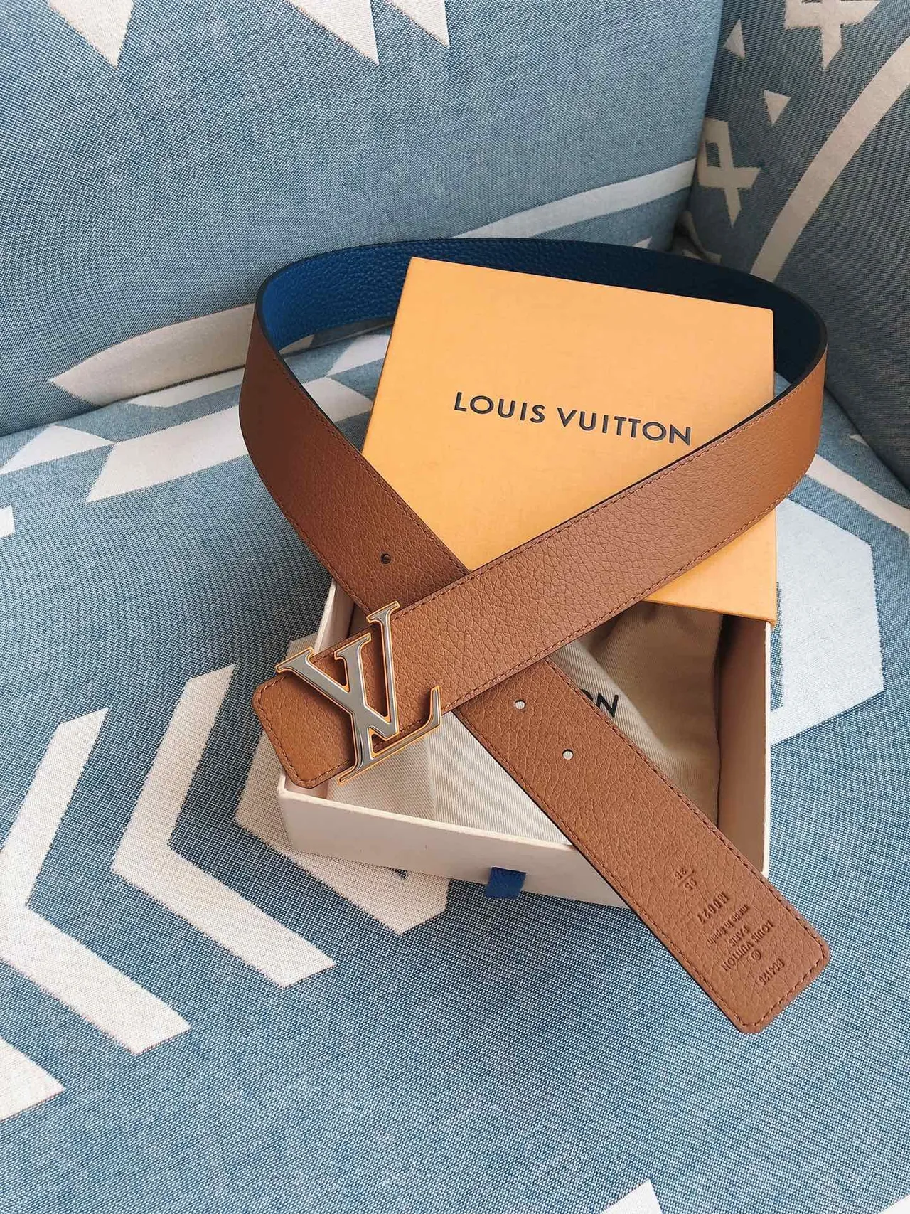 Louis Vuitton Brown Blue Reversible LV Monogram Buckle Leather Belt 3