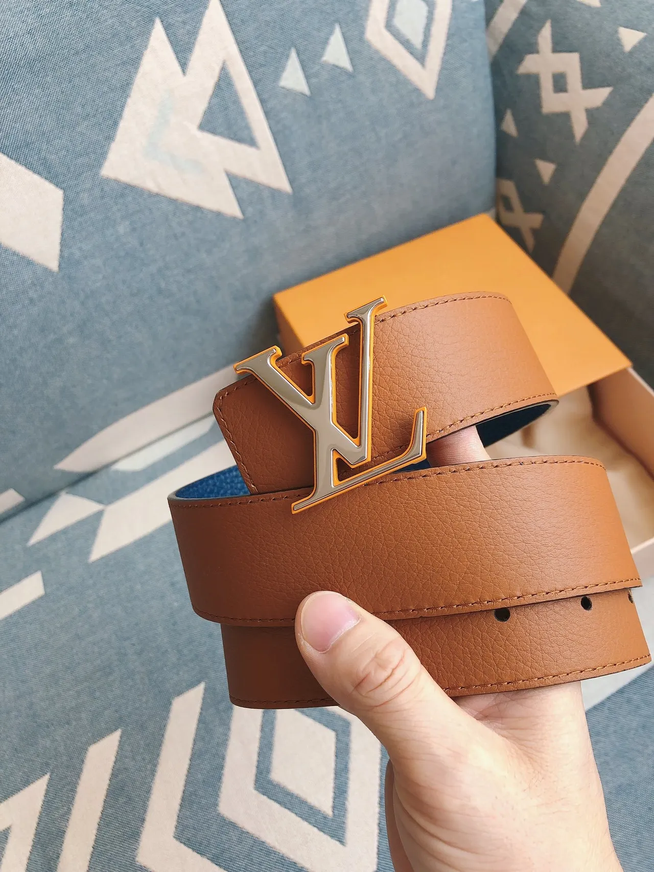Louis Vuitton Brown Blue Reversible LV Monogram Buckle Leather Belt 7
